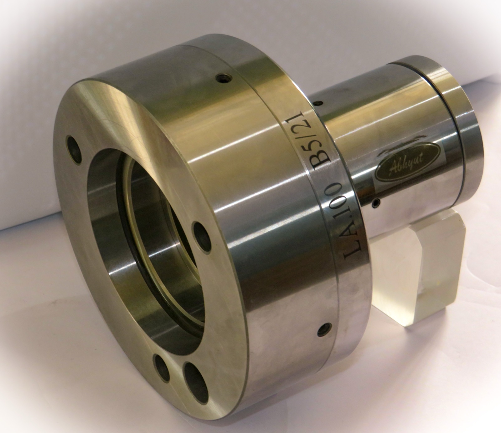 Power-operated collet chucks